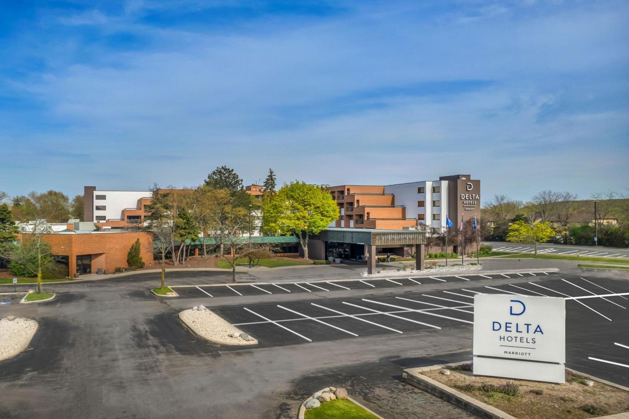 Delta Hotels By Marriott Mount Pleasant Racine Exterior photo