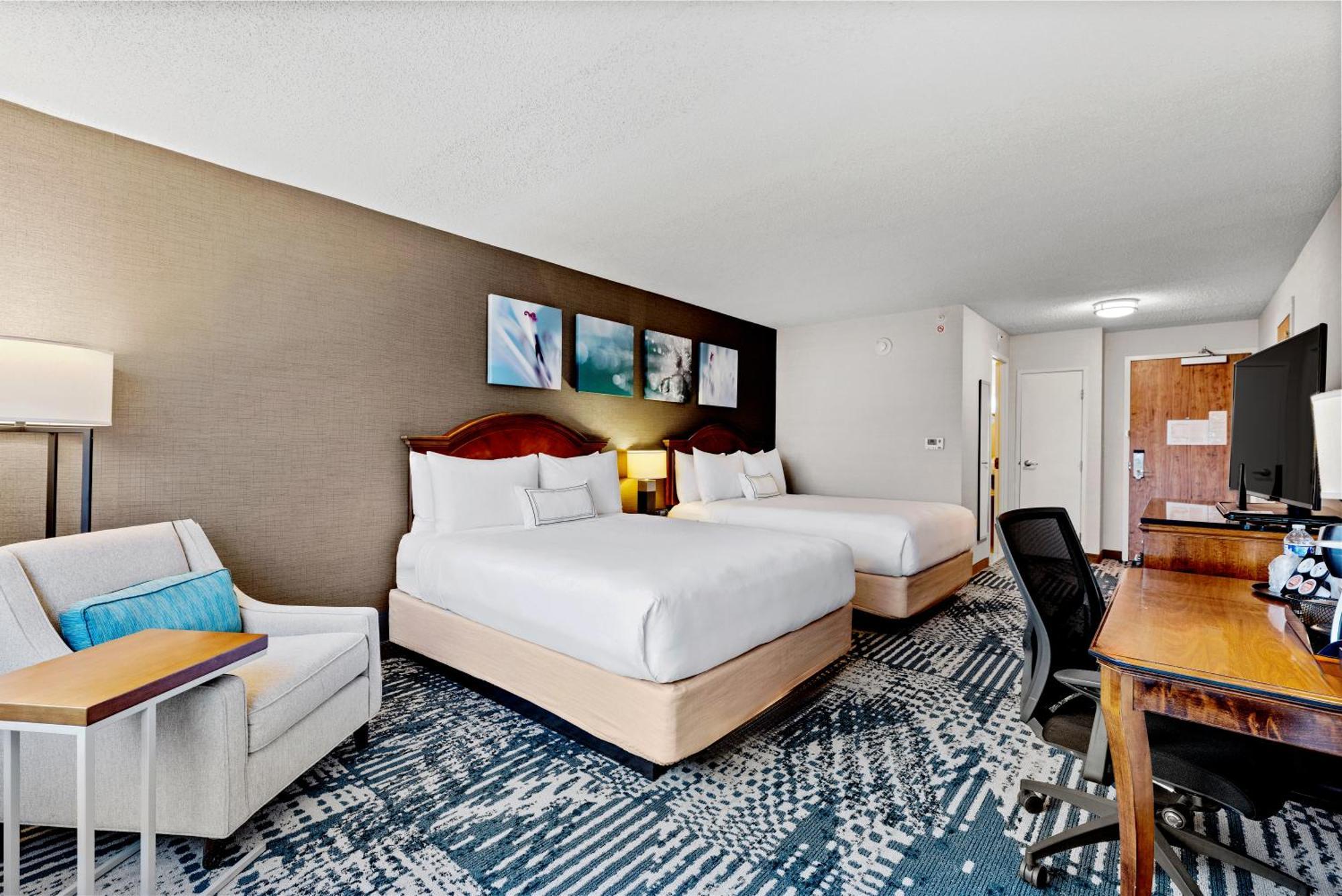 Delta Hotels By Marriott Mount Pleasant Racine Exterior photo